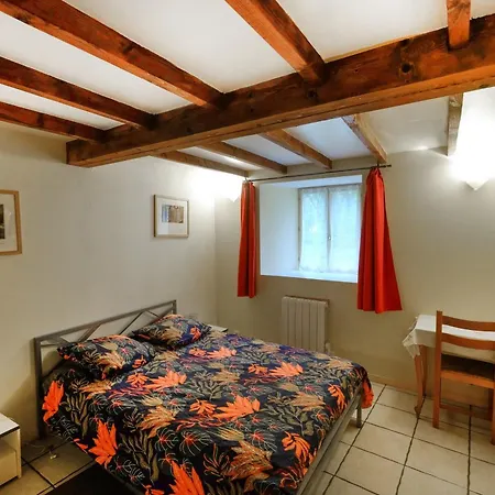 Du Chatelet, 10-12 Personnes * Manglieu